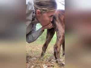 Milly Teen Hund Sex 4