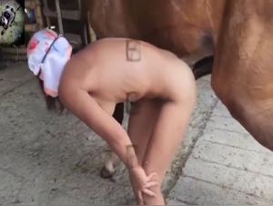 Milly: Heftiger Hengst Sex