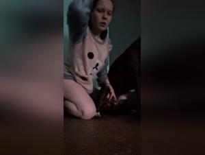 Chicas & Perros: Bestialidad Salvaje