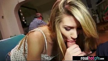 Lesbianas europeas calientes en sexo duro con chicos