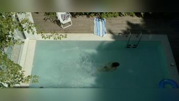 Elena Anaya nuda – Scoperta sensuale in piscina