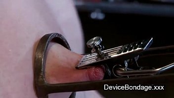 Lara, the dominant MILF in BDSM