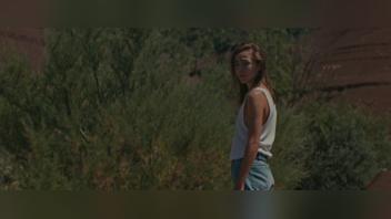 Garance Marillier nackt - Heiße Szene in Pompeji (2019)