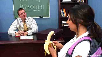Seduccion dura de una hermosa latina inocente