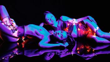 Lulu Chu and Gianna Dior: Intense smooth hair sequence