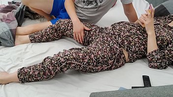 Mujer embarazada busca placer intenso