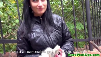 Euro Teen Kyouka in una scena solista appassionata
