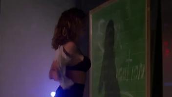 Bristi Havins Desnuda en Varsity Blues (1999) - Escena Sexual Universitaria
