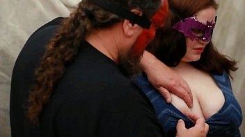 Avril e i suoi grandi seni: preparati per un'esperienza sessuale dura.