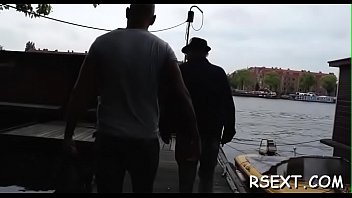 French slut offers hardcore oral service to white guy