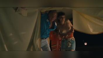 Beatrice Costantini nuda a Camping