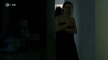 Theresa Scholze Nude - SOKO Koln s11e02 (2014)