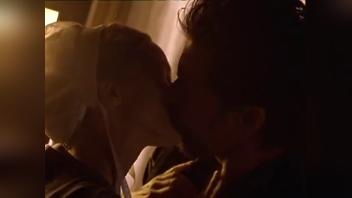 Naomi Watts desnuda - La Exótica (2002)