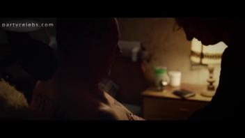 Andrea Hohn: una seduccion desnuda en 'Herbert'