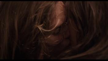 Katie Cassidy Nuda con Tracy Spiridakos