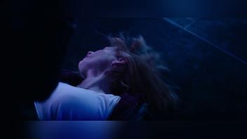 Jessica Chastain desnuda - Ava (2020)