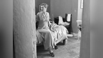 Lena Munchow nude and Lisa Charlotte Friederich nude - Fritz Lang Der Andere in uns