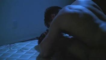 Natalie Scytow und Sarah Murray nackt in ,,Murder Set Pieces" (2004). Anzugliche Szenen, Nacktheit und Intimitat werden enthullt.