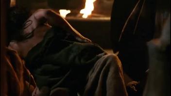Valentina Vargas desnuda en la pantalla en 'El nombre de reyes' (1986)