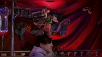 Rose McGowan nuda in Monkeybone