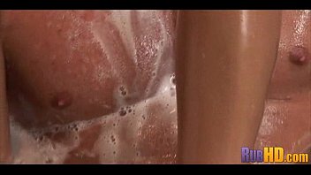 Masaje erotico lesbico con chicas goticas salvajes