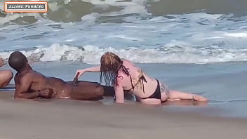 Scopata sensuale in 4K con una troia bionda