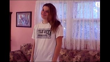 Neue Schlampe: Lily in einem Hardcore-Video