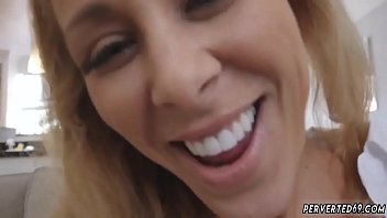 Hardcore masturbation with unexpected objects