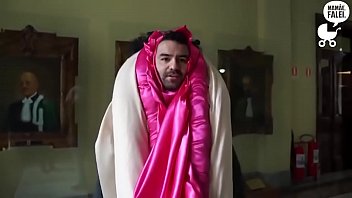 Giant sex toys to reach intense orgasm