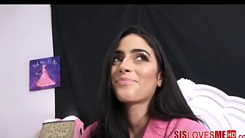 Sisters dare to have sex for money