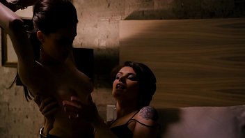 Asiaticas maduras hacen su show lesbico
