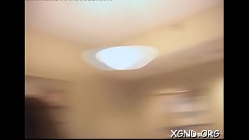 Erotische Videos von unterwurfigen reifen und asiatischen MILFs