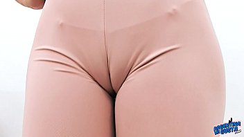 Junge sinnliche Schwestern: Clara und Julia