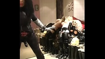 Les milfs lesbiennes chaudes et sexy en action