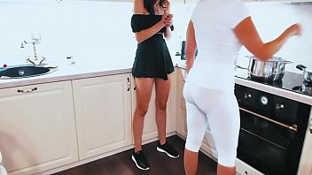 Calde lesbiche amatoriali in un video porno hardcore