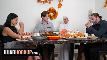 Audrey Royal dans une baise hard pour Thanksgiving