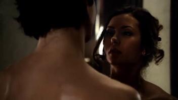 Nina Dobrev Nackt - Heiße Nipslip-Szene in The Vampire Diaries