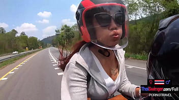 Grandes tetas tailandesas en pblico