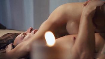 Silvia Koys nue & Cheryl Lynn Stallard nue - Hell Riders (1984)