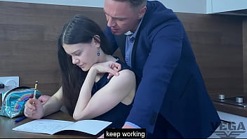 Laszive Lehrerin und blonde Schulerin