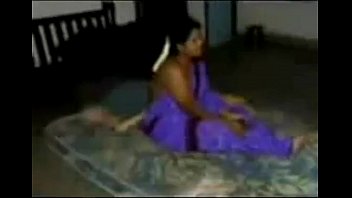 Video di sesso bollente con due donne telugu