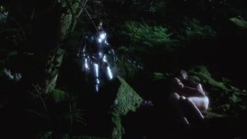 Cherie Lunghi desnuda en Excalibur (1981)