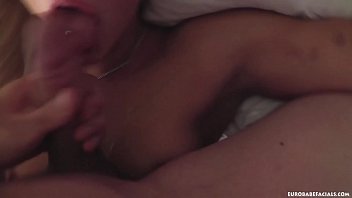Bionda dalle tette grosse in webcam: scopri Leighmann